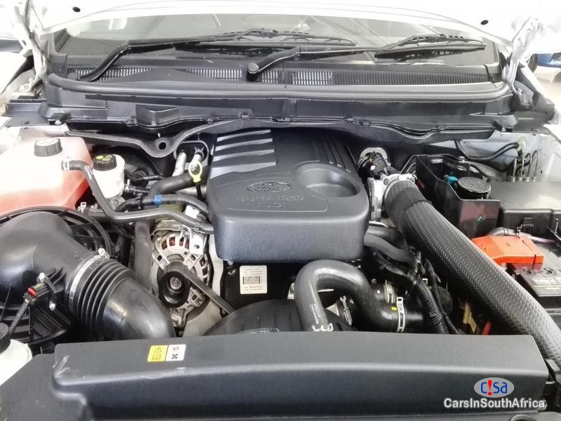 Ford Ranger 2.2 D Hp Xls 4X4 Manual 2015 - image 8
