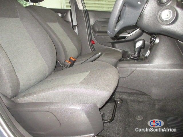 Ford Fiesta Automatic 2015 - image 8