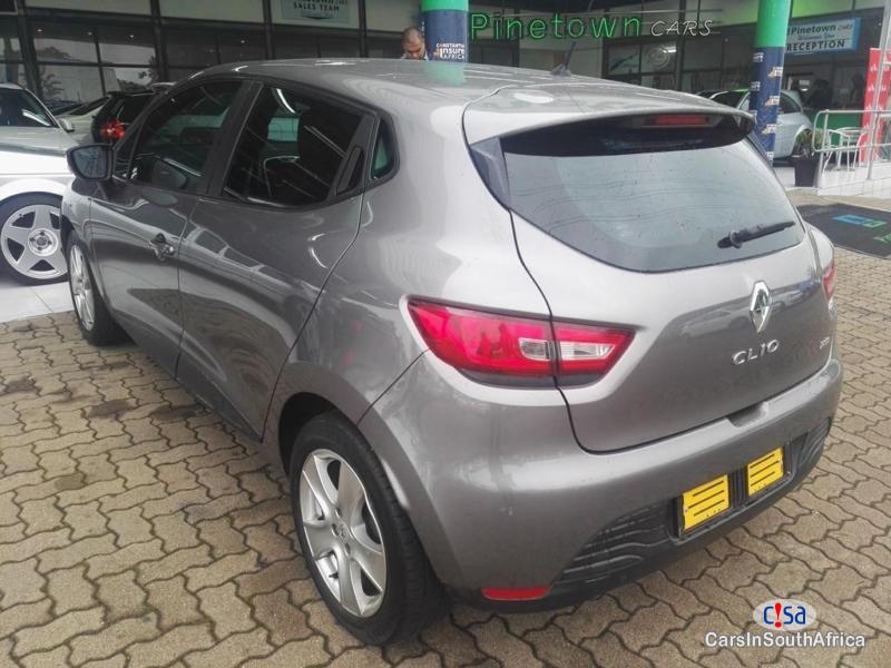 Renault Clio 66kW Turbo Expression Manual 2015 - image 8