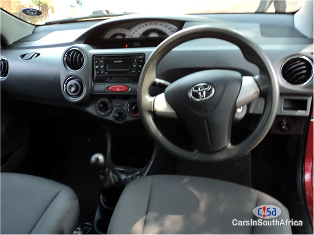 Toyota Etios 1.5 Xs Manual 2013 - image 8