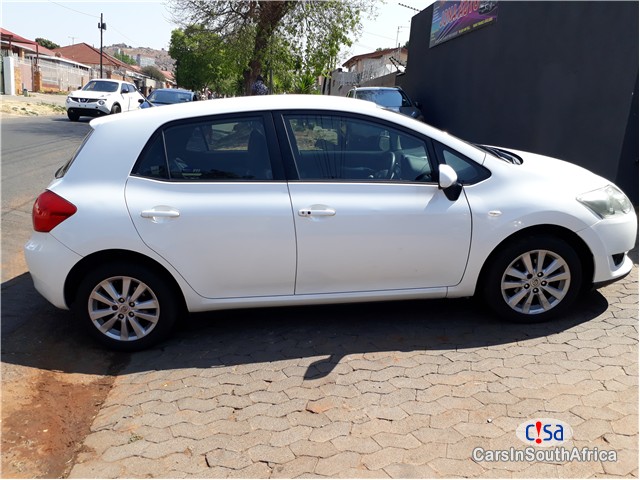 Toyota Auris 1.8 RX Manual 2009 - image 8