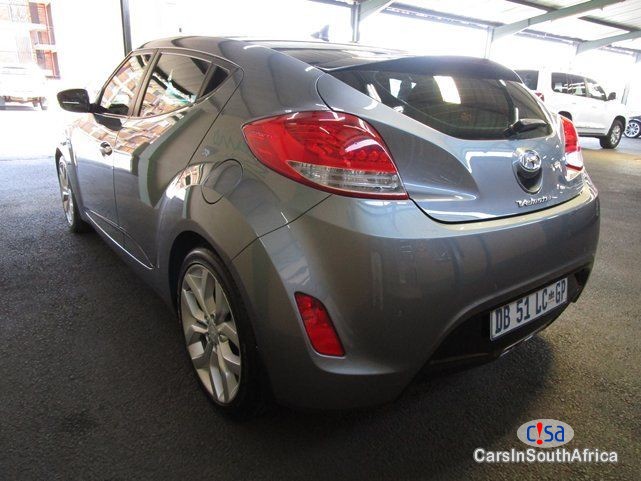 Hyundai Veloster 1.6 GDI EXECUTIVE DCT Automatic 2014 - image 8