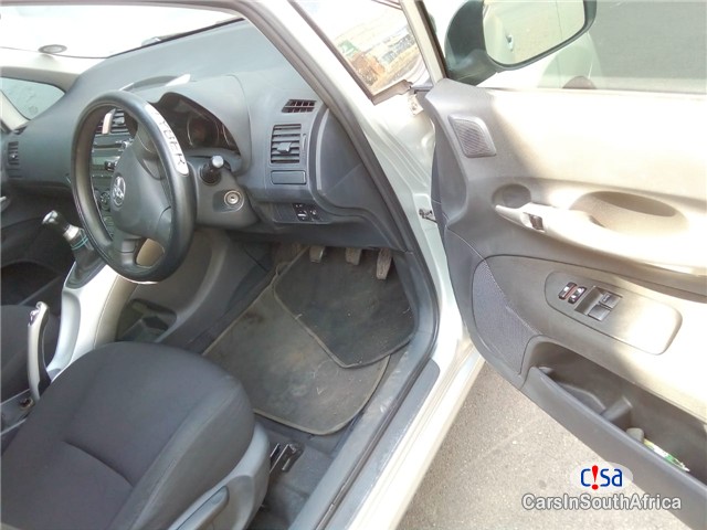 Toyota Auris 1.4 RT Manual 2007 in South Africa - image