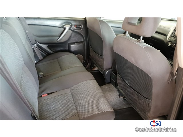 Toyota RAV-4 Manual 2005 - image 8