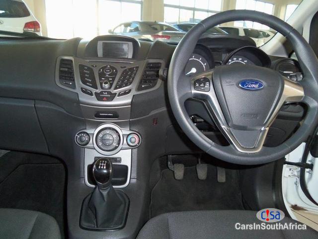 Ford Fiesta 1.4 Ambiente Manual 2016 - image 9