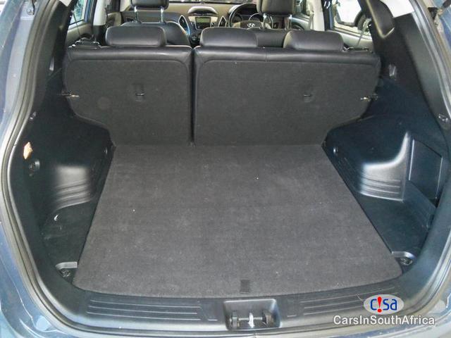 Hyundai ix35 2.0 Crdi Executive 4X2 Manual 2013 - image 9