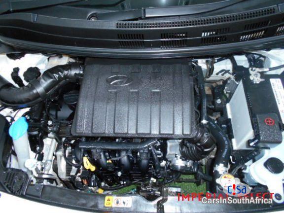 Hyundai i10 1.2 Fluid Manual 2016 - image 9