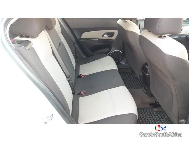 Chevrolet Cruze 1.6 LS Manual 2012 - image 9