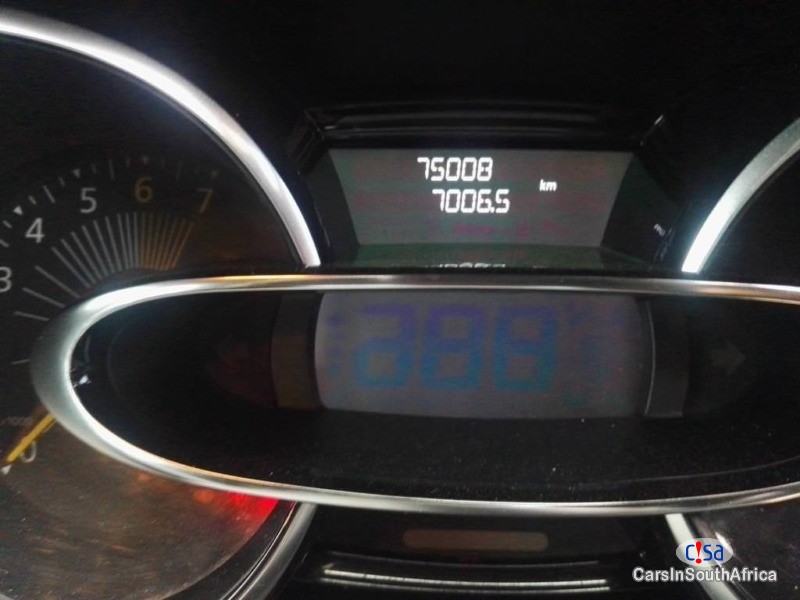 Renault Clio 66kW Turbo Expression Manual 2015 - image 9