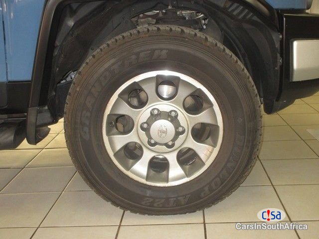 Toyota Land Cruiser FJ 4.0 V6 CRUISER Automatic 2014 - image 9