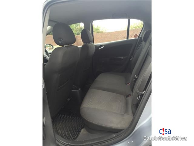 Hyundai i20 1.6 GLS Manual 2010 - image 9