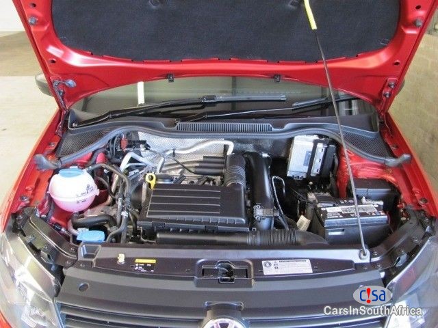 Volkswagen Polo 1.2 TSI TRENDLINE Manual 2015 - image 9