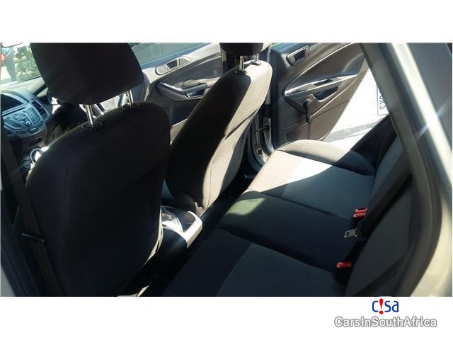 Ford Fiesta 1.4 Ambiente Manual 2016 - image 9