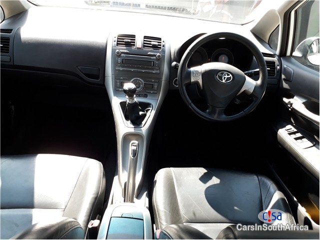 Toyota Auris 1.8 RX Manual 2009 - image 9