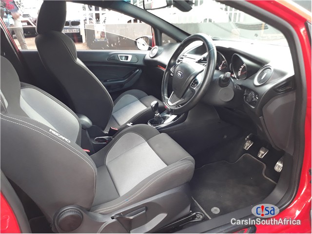 Ford Fiesta ST 1.6 EcoBoost Manual 2017 - image 9