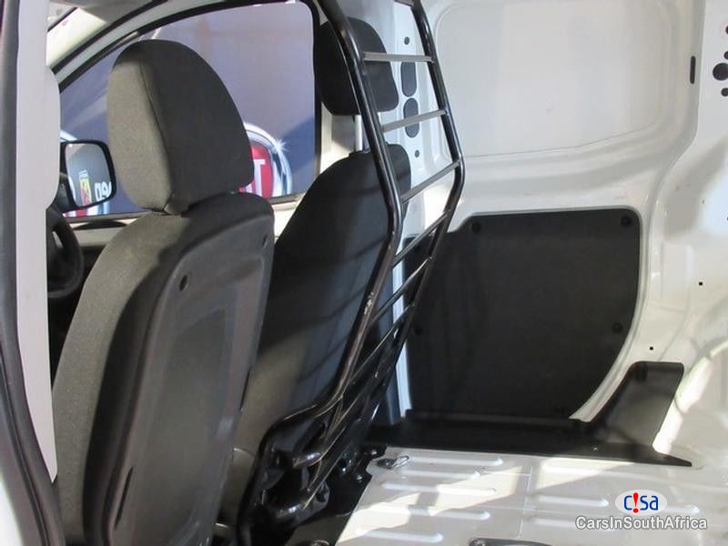 Fiat Fiorino 1.4 Manual 2018 - image 9