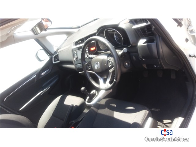 Honda Jazz 1.5 Dynamic Manual 2015 - image 9