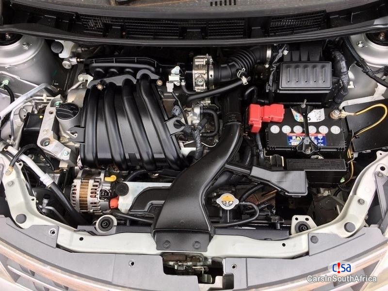Nissan Livina 1.6 Acenta Manual 2014 - image 9