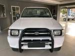 Toyota Hilux 2003 Toyota Hilux Ridder 2.7 Vvti Manual 0698183175 Manual 2003