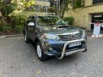 Toyota Fortuner 2.5 Manual 2012