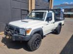 Toyota Land Cruiser Bakkie Manual 2021