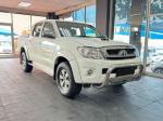 Toyota Hilux 3.0D-4D Double Cab Raider Manual 2011