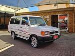 Toyota Venture 2200 GLE 5+4 7-Seat Manual 1998