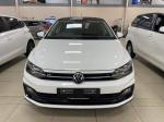 Volkswagen Polo 2020 VOLKSWAGON POLO R-LINE MANUAL 0698183175 Manual 2020